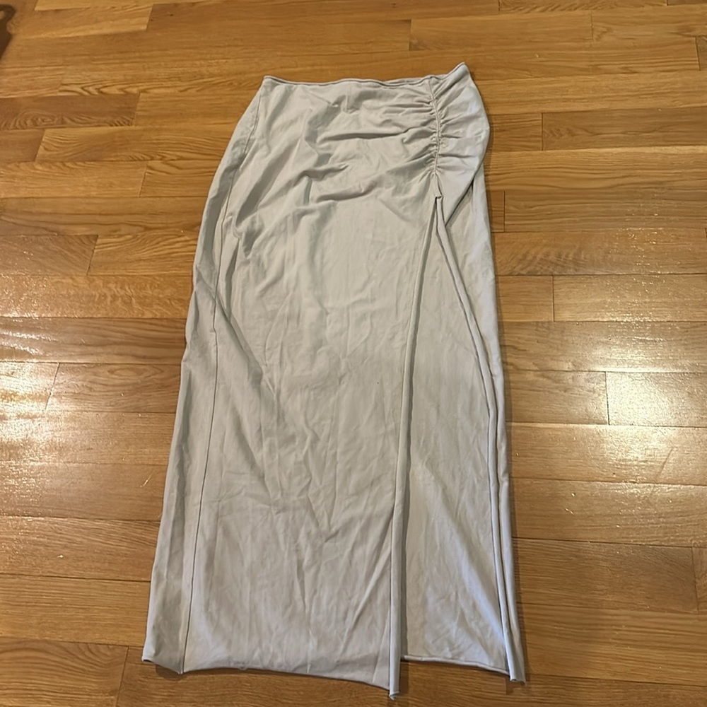 SKIMS RAW EDGE SLIT LONG SKIRT in Stone NEW - Picture 7 of 8